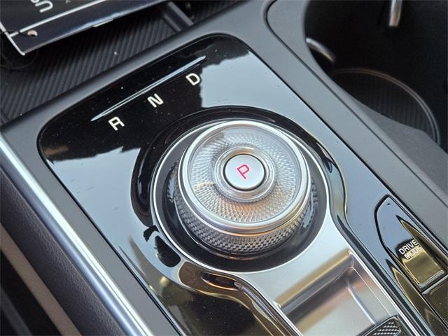 new 2026 Kia Carnival Hybrid car, priced at $45,605