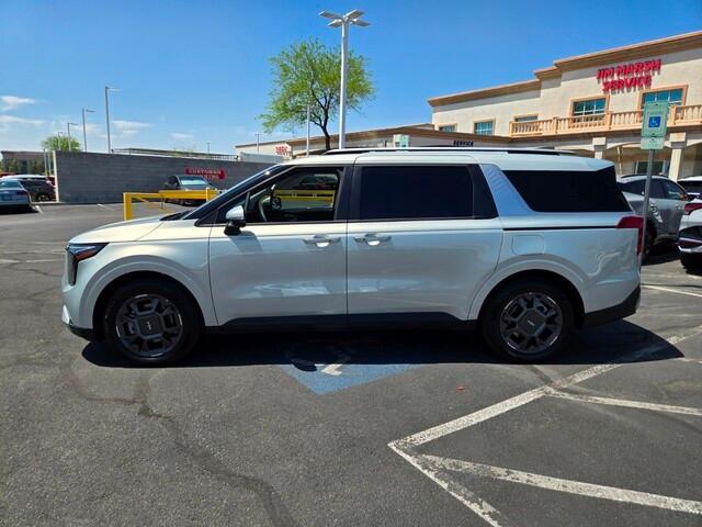 used 2025 Kia Carnival Hybrid car, priced at $41,885