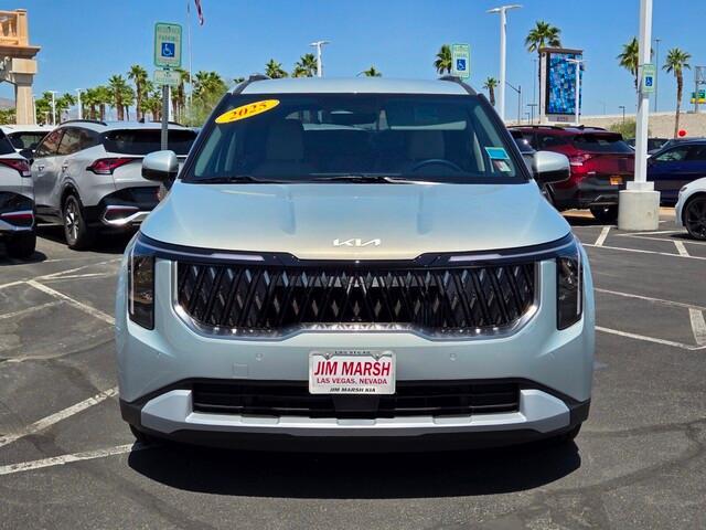 used 2025 Kia Carnival Hybrid car, priced at $41,885