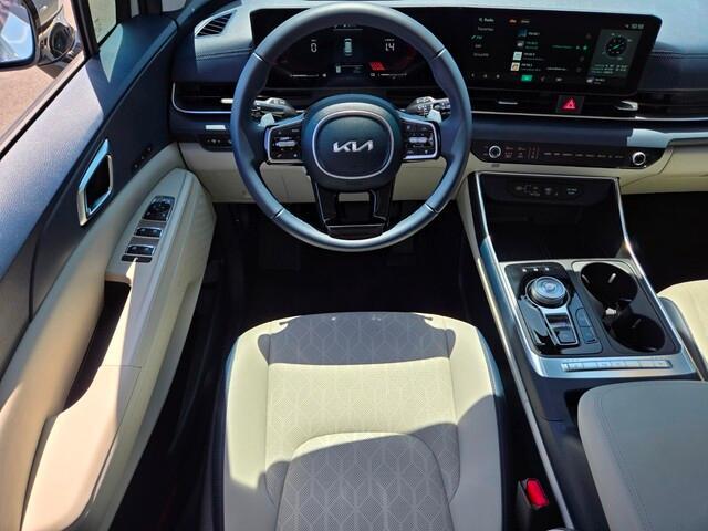 used 2025 Kia Carnival Hybrid car, priced at $41,885