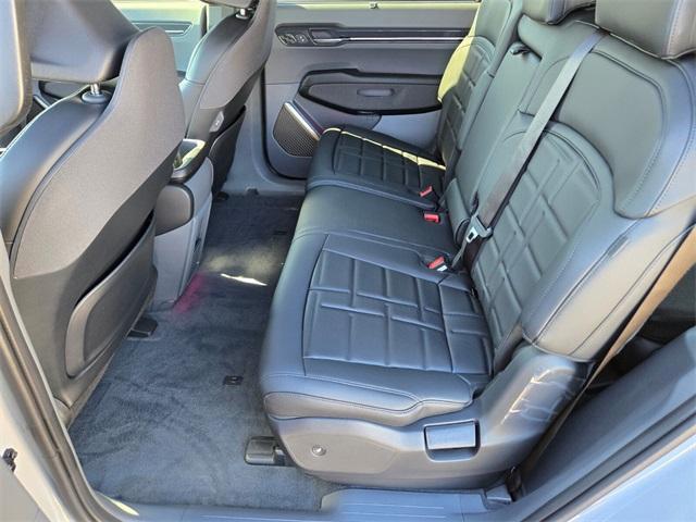 new 2026 Kia EV9 car, priced at $72,235