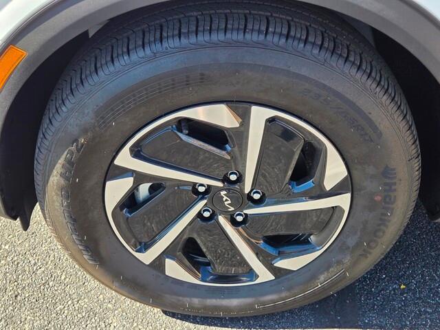 used 2025 Kia Sportage Hybrid car, priced at $32,350