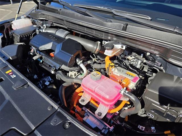 used 2025 Kia Carnival Hybrid car, priced at $47,955