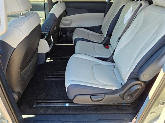 new 2026 Kia Carnival Hybrid car, priced at $44,765