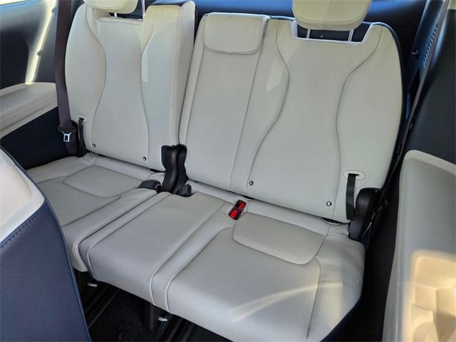 new 2026 Kia Carnival Hybrid car, priced at $45,465