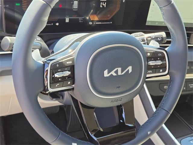 new 2026 Kia Carnival Hybrid car, priced at $45,465