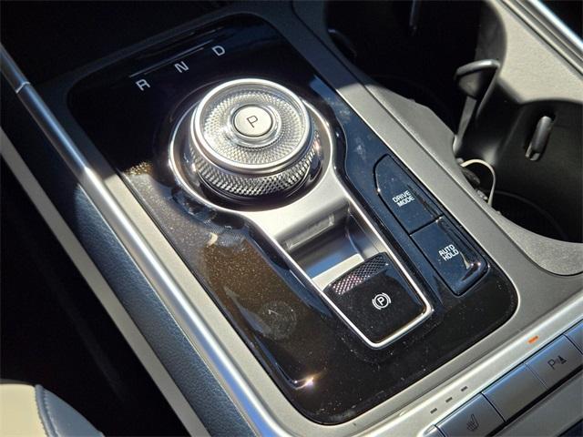 new 2026 Kia Carnival Hybrid car, priced at $45,465