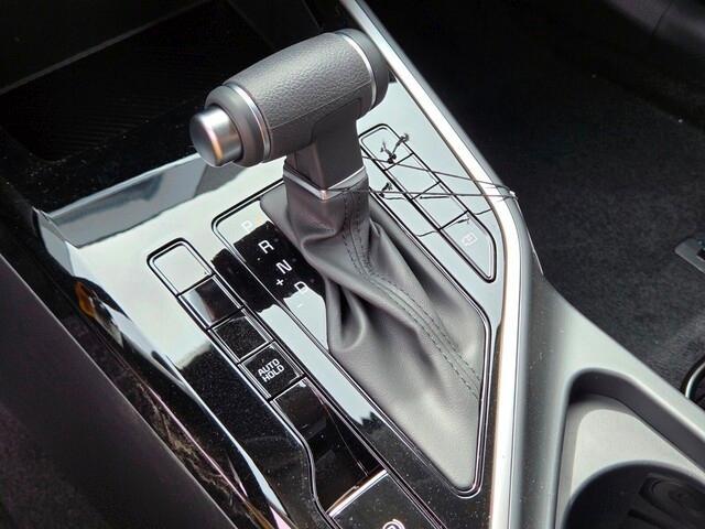 new 2025 Kia Niro car, priced at $29,255