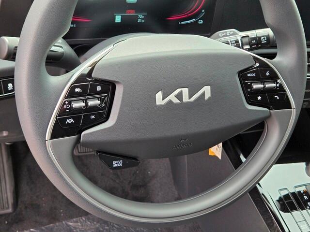 new 2025 Kia Niro car, priced at $29,255