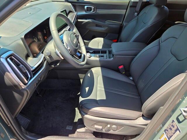 new 2025 Kia Sorento Hybrid car, priced at $40,330