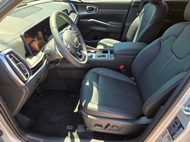 new 2025 Kia Sorento Hybrid car, priced at $39,770