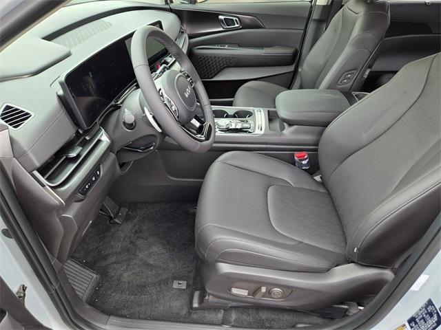 new 2025 Kia Carnival Hybrid car, priced at $50,675