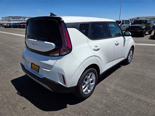 new 2025 Kia Soul car, priced at $24,685