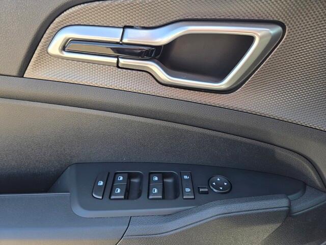 new 2025 Kia Sportage Hybrid car, priced at $29,550