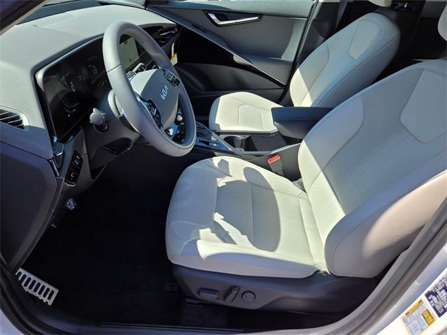 new 2025 Kia Niro car