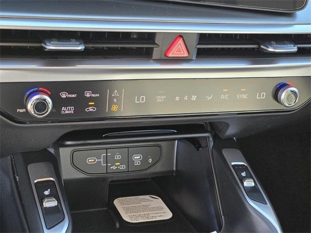 new 2026 Kia Sorento Hybrid car, priced at $42,780