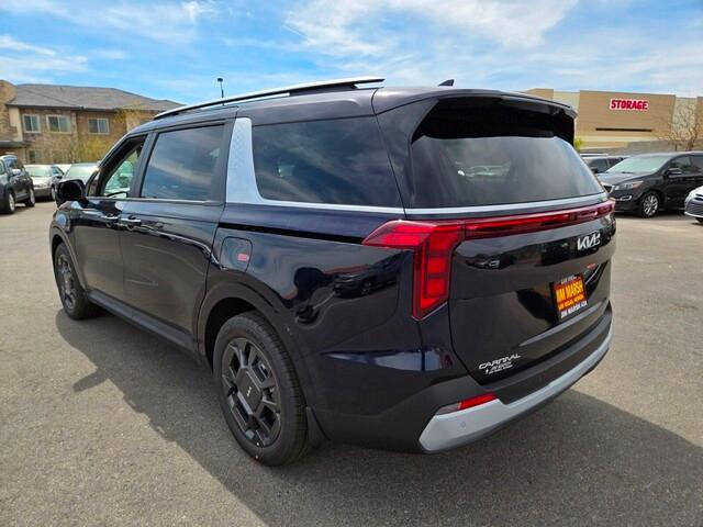 new 2025 Kia Carnival Hybrid car, priced at $45,670