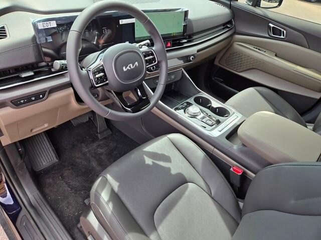 new 2025 Kia Carnival Hybrid car, priced at $45,670