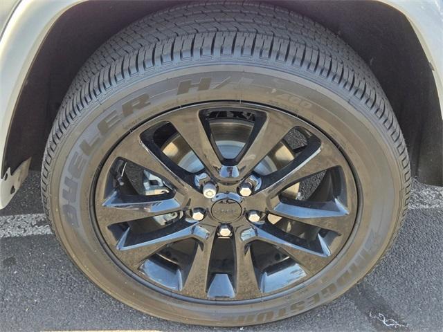 used 2020 Jeep Grand Cherokee car, priced at $24,275