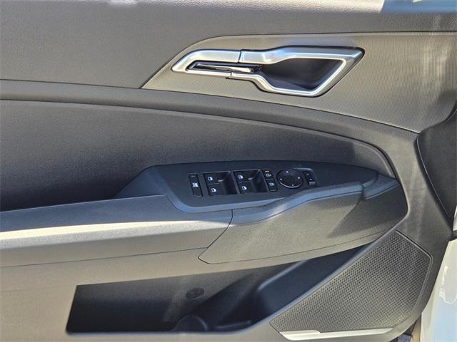 new 2026 Kia Sportage Hybrid car, priced at $34,660