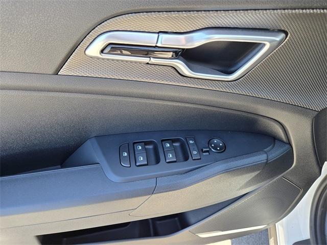 new 2025 Kia Sportage Hybrid car, priced at $29,995