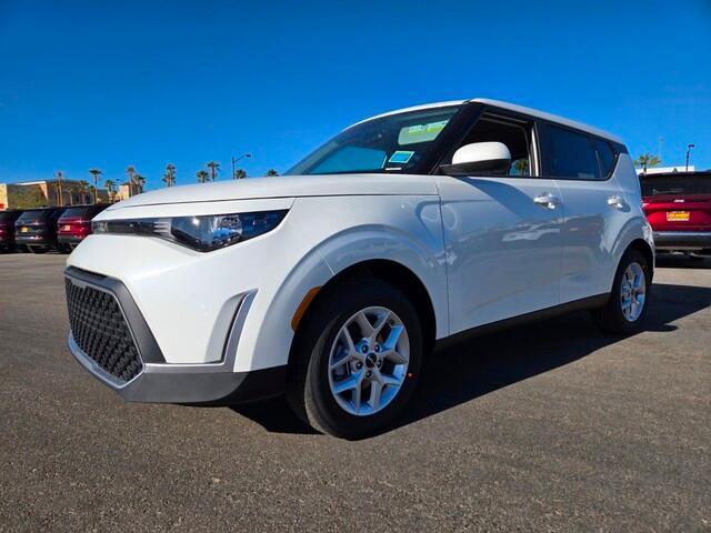 new 2025 Kia Soul car, priced at $22,685