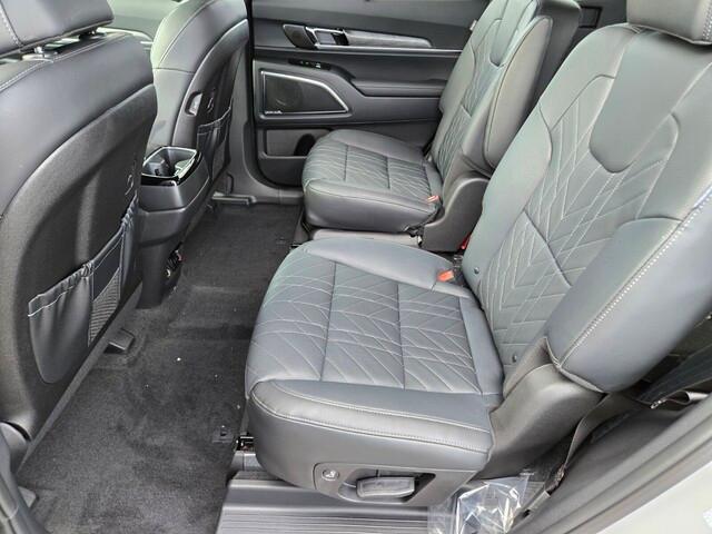 new 2025 Kia Telluride car, priced at $55,820