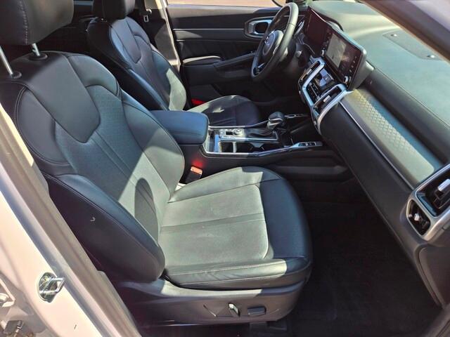used 2022 Kia Sorento car, priced at $30,600