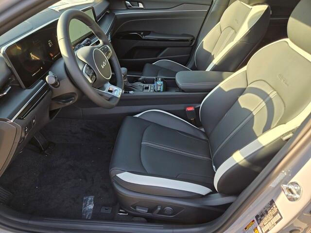 new 2025 Kia K5 car, priced at $30,210
