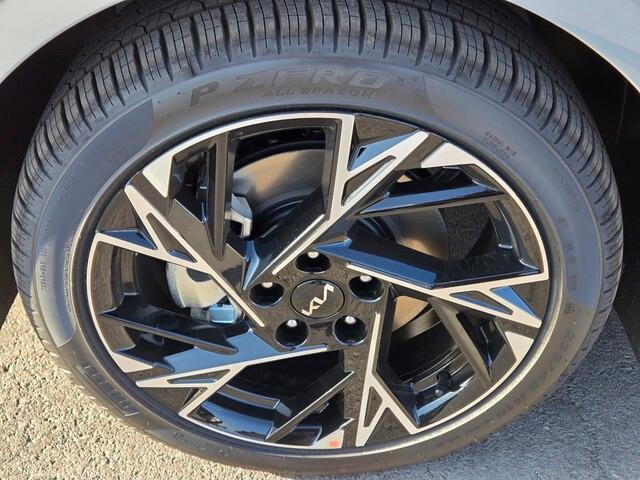 new 2025 Kia K5 car, priced at $30,210
