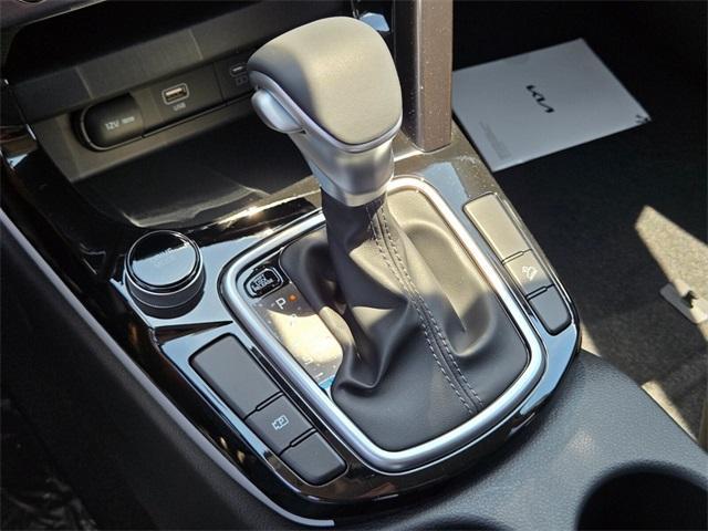 new 2025 Kia Seltos car, priced at $26,500