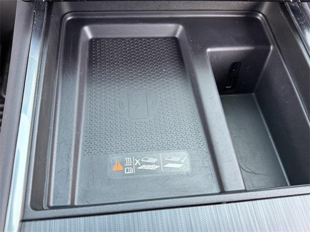 used 2024 GMC Acadia car, priced at $39,988