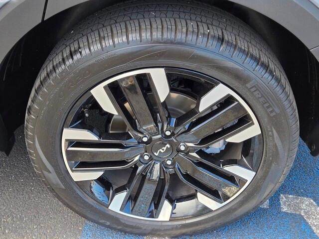 used 2025 Kia Telluride car, priced at $44,520