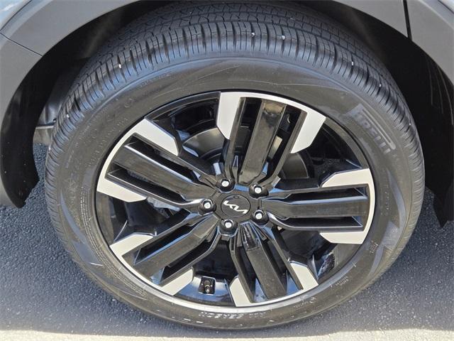 used 2025 Kia Telluride car, priced at $48,100