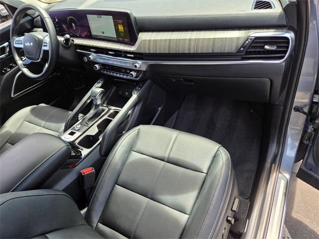 used 2025 Kia Telluride car, priced at $48,100