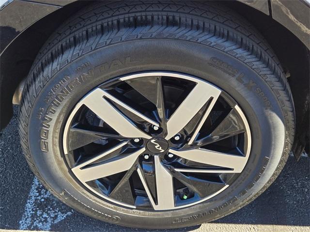 used 2022 Kia Sorento car, priced at $27,988