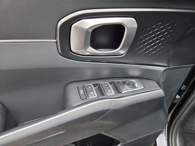 new 2025 Kia Sorento car, priced at $37,520