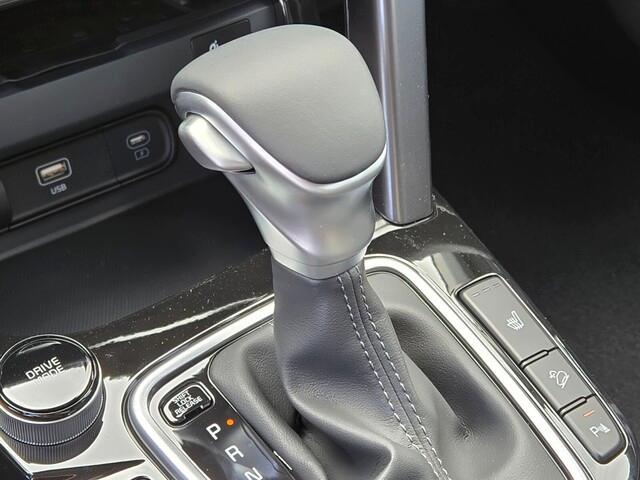 new 2025 Kia Seltos car, priced at $27,565