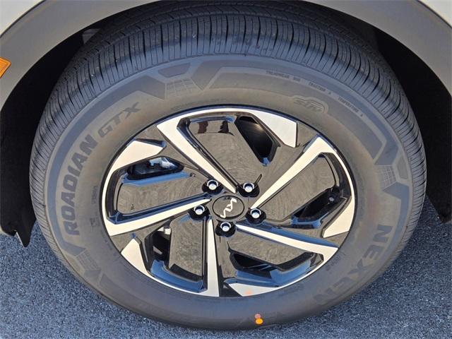 new 2025 Kia Sportage Hybrid car, priced at $29,960