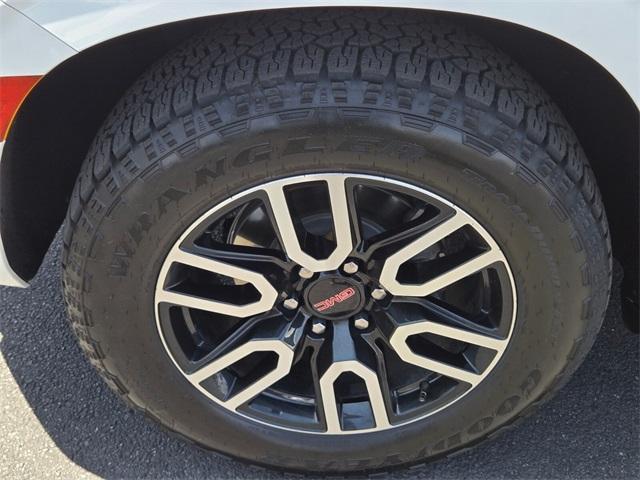 used 2023 GMC Yukon car, priced at $55,777