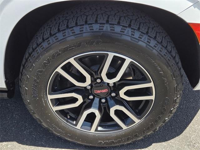 used 2023 GMC Yukon car, priced at $55,777