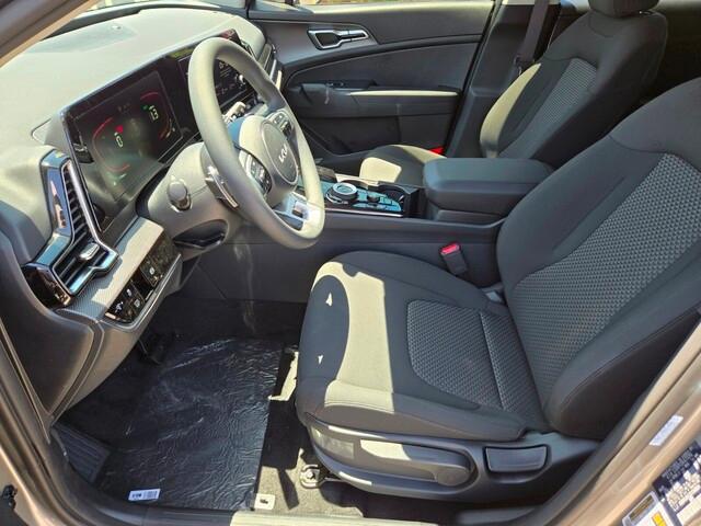 new 2025 Kia Sportage Hybrid car, priced at $30,640