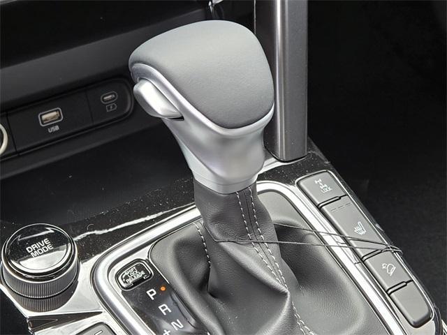 new 2025 Kia Seltos car, priced at $28,670