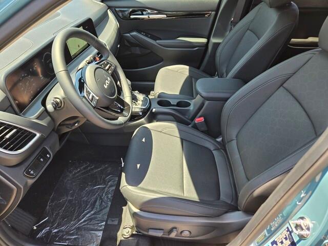 new 2025 Kia Seltos car, priced at $27,535