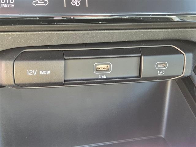 new 2025 Kia Niro car, priced at $28,860