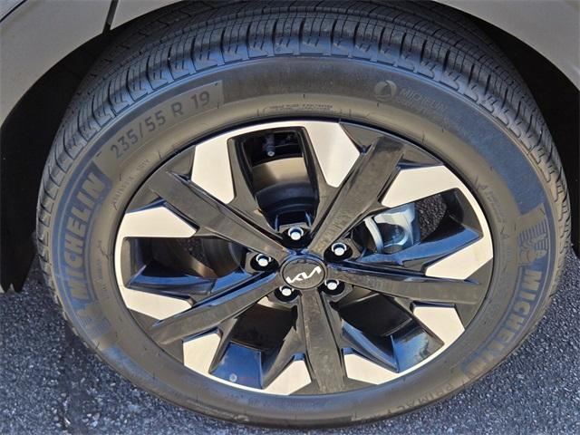 used 2024 Kia Sportage Plug-In Hybrid car, priced at $33,580