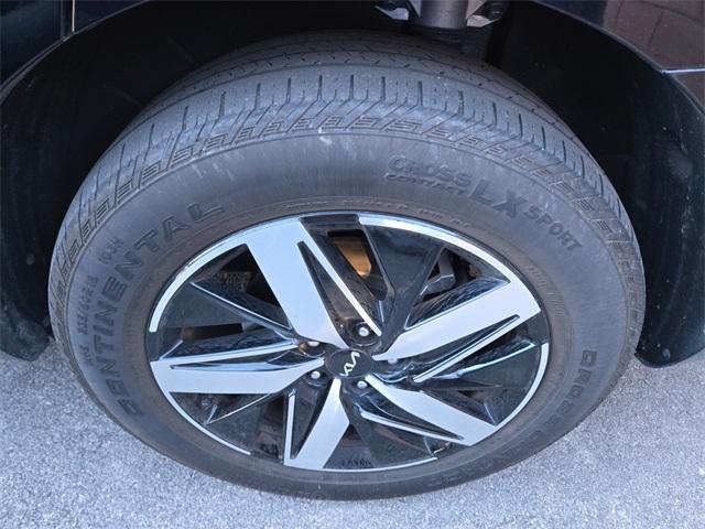 used 2022 Kia Sorento car, priced at $24,588