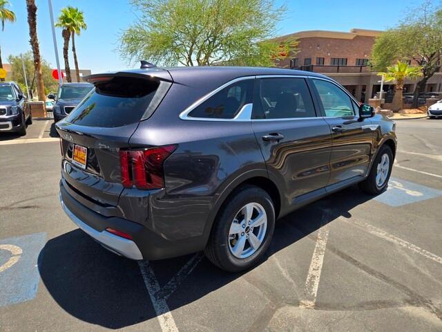 new 2025 Kia Sorento car, priced at $32,520