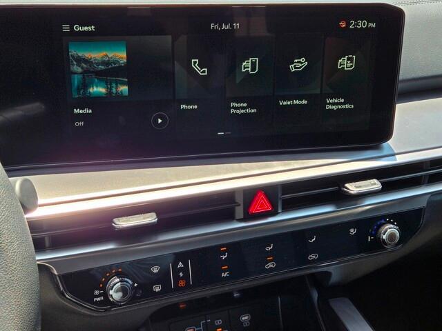 new 2025 Kia Sorento car, priced at $32,520