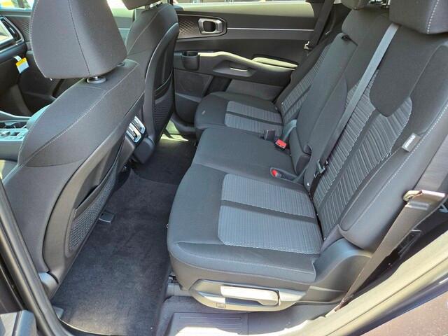 new 2025 Kia Sorento car, priced at $32,520